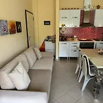 Apartament Gjiri Lalzit